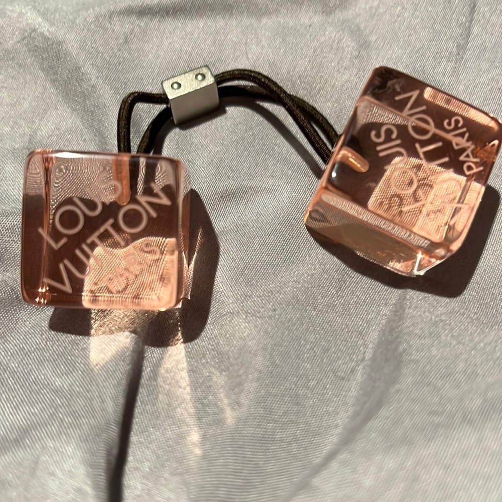 Louis Vuitton Logo Hair Cubes